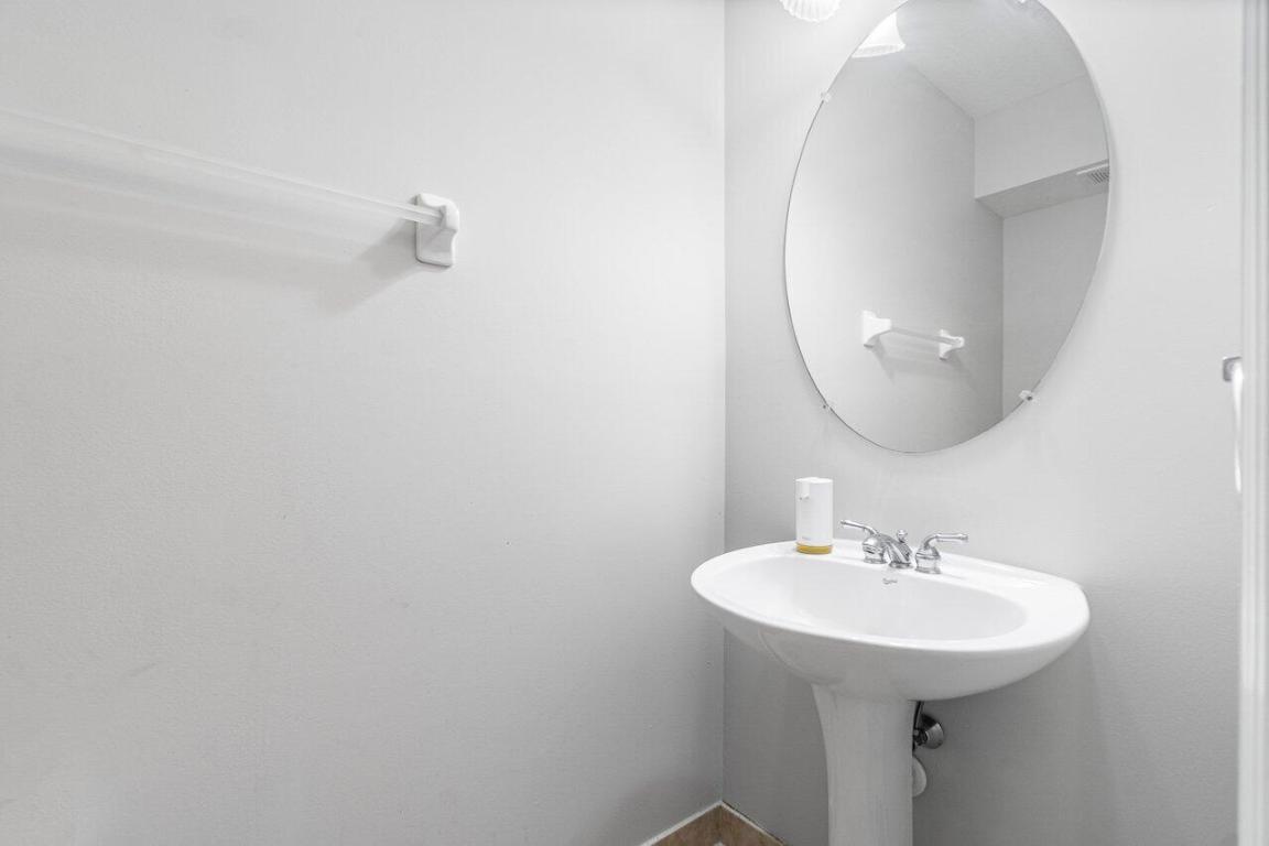 212 W Thatch Palm Circle