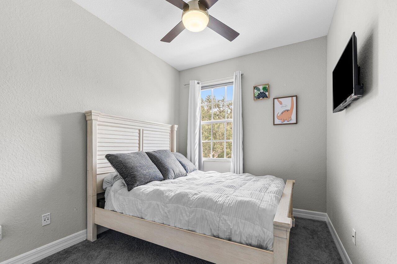 212 W Thatch Palm Circle