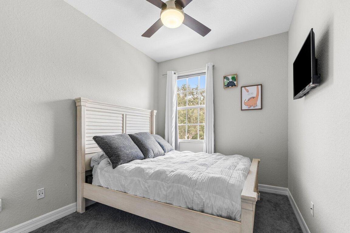 212 W Thatch Palm Circle