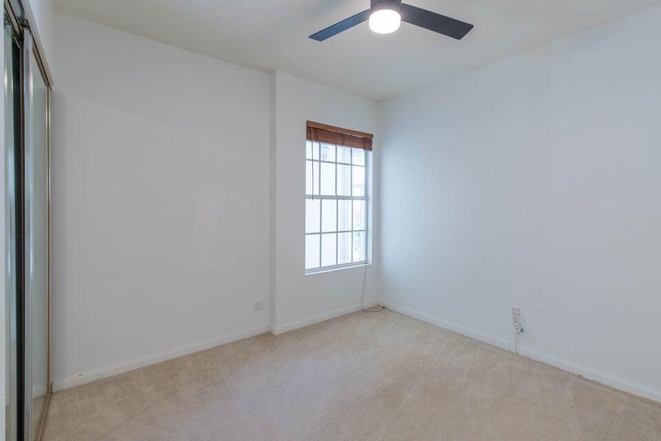 179 E Tall Oaks Circle