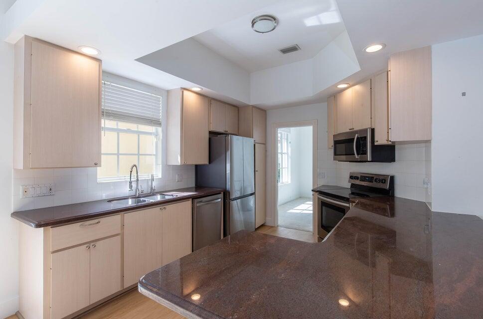 179 E Tall Oaks Circle
