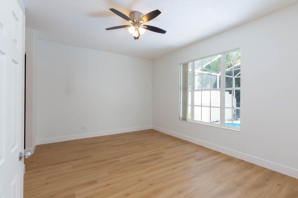 179 E Tall Oaks Circle