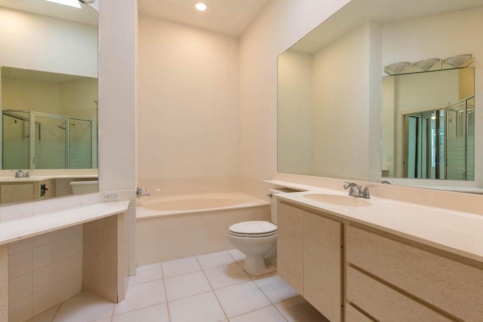 179 E Tall Oaks Circle