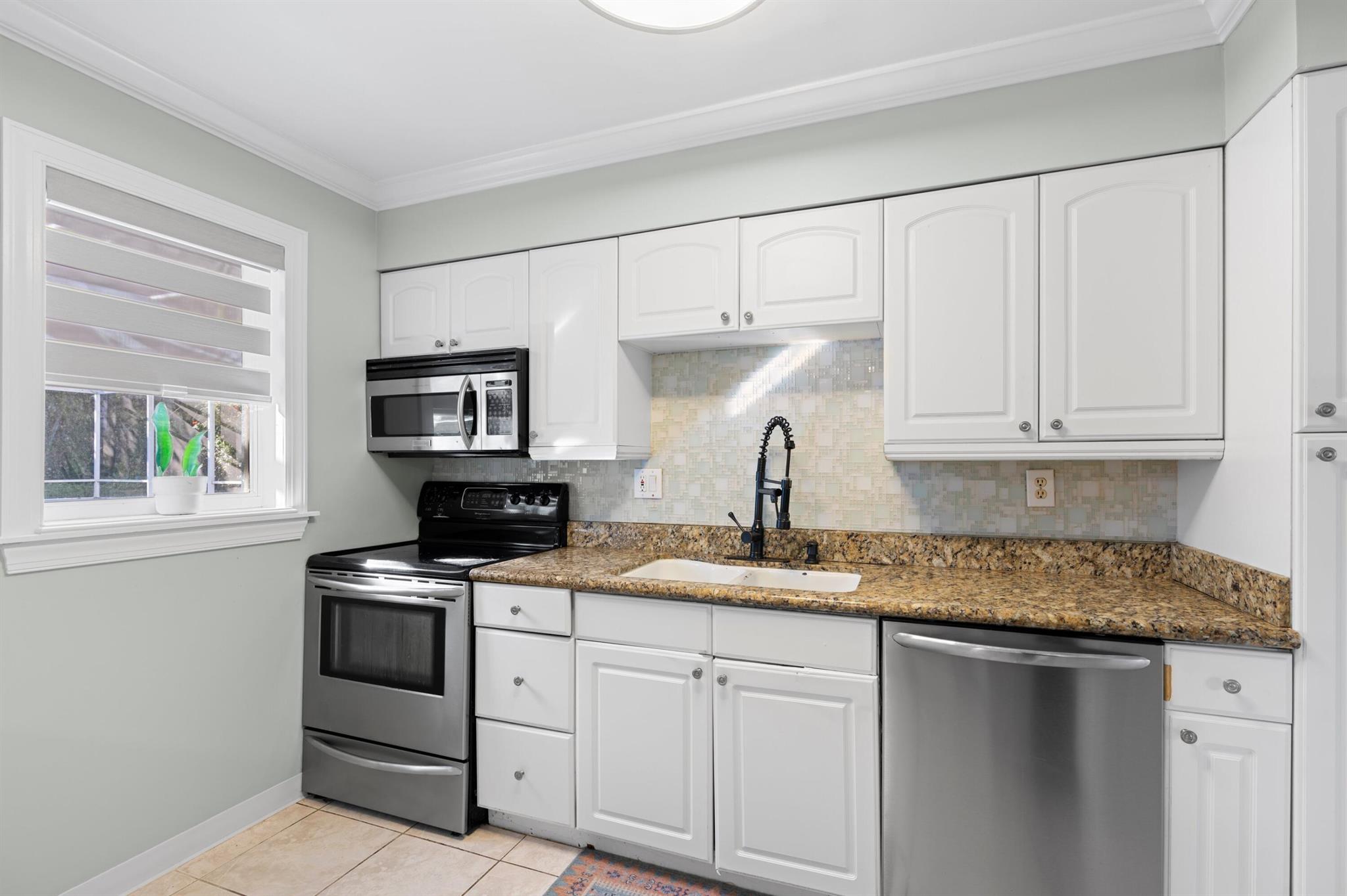 8646 SE Alabama Place