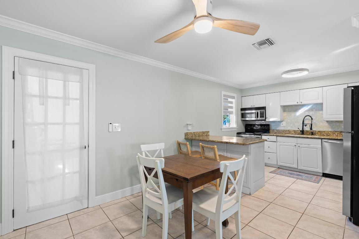 8646 SE Alabama Place