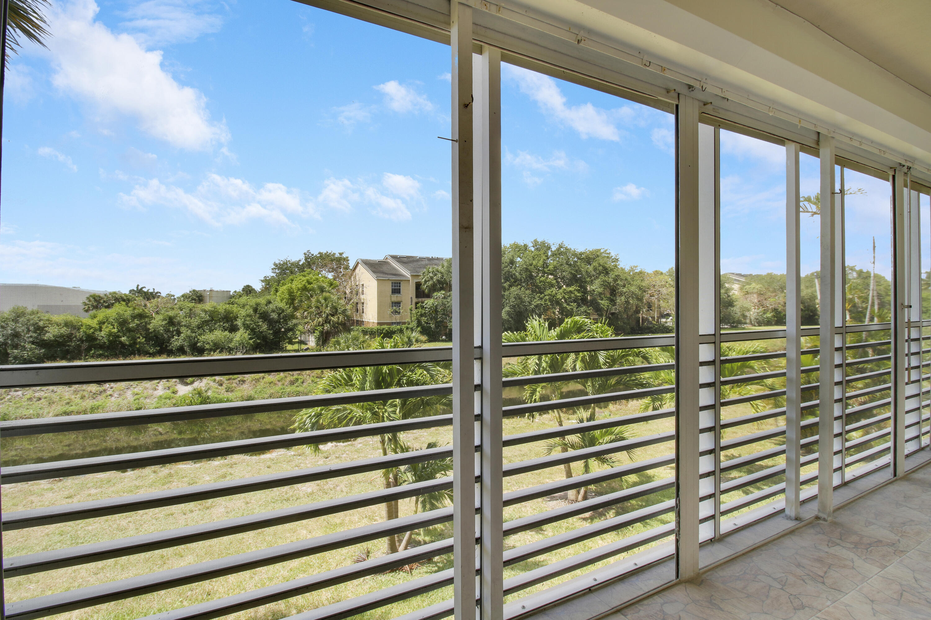 2770 S Garden Drive S 212