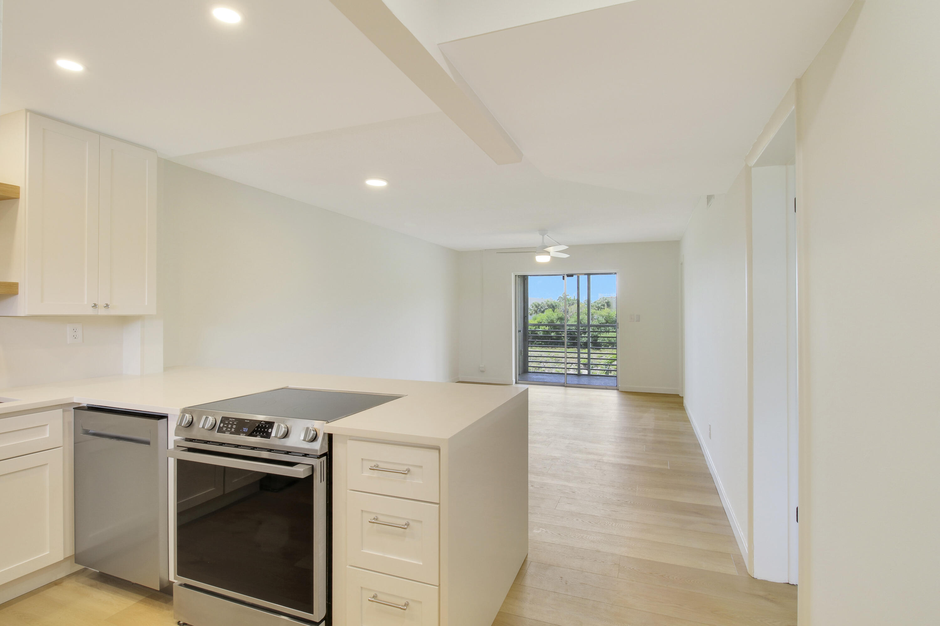 2770 S Garden Drive S 212