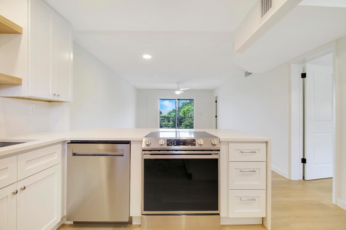 2770 S Garden Drive S 212