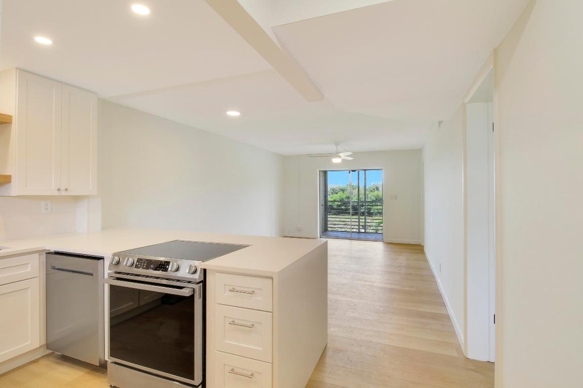 2770 S Garden Drive S 212