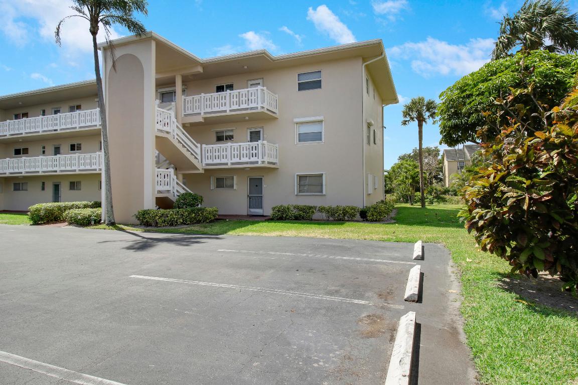 2770 S Garden Drive S 212