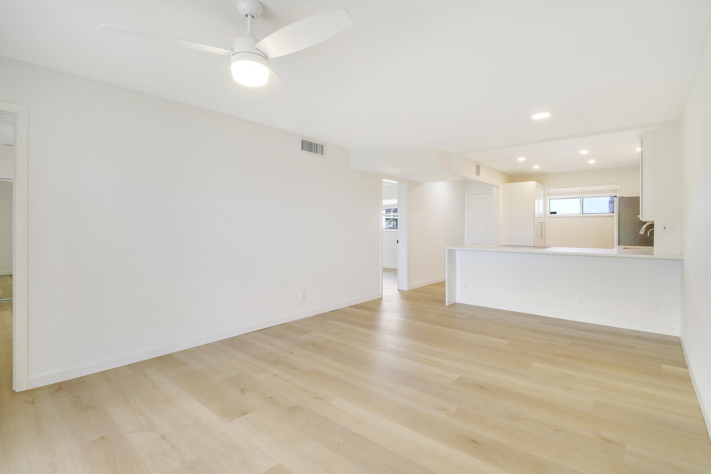 2770 S Garden Drive S 212