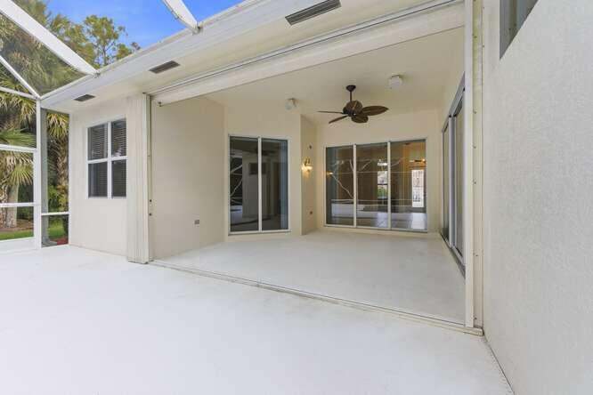 1030 SW Blue Stem Way
