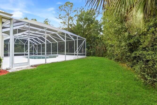 1030 SW Blue Stem Way