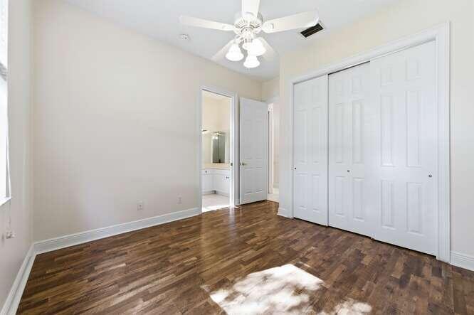 1030 SW Blue Stem Way