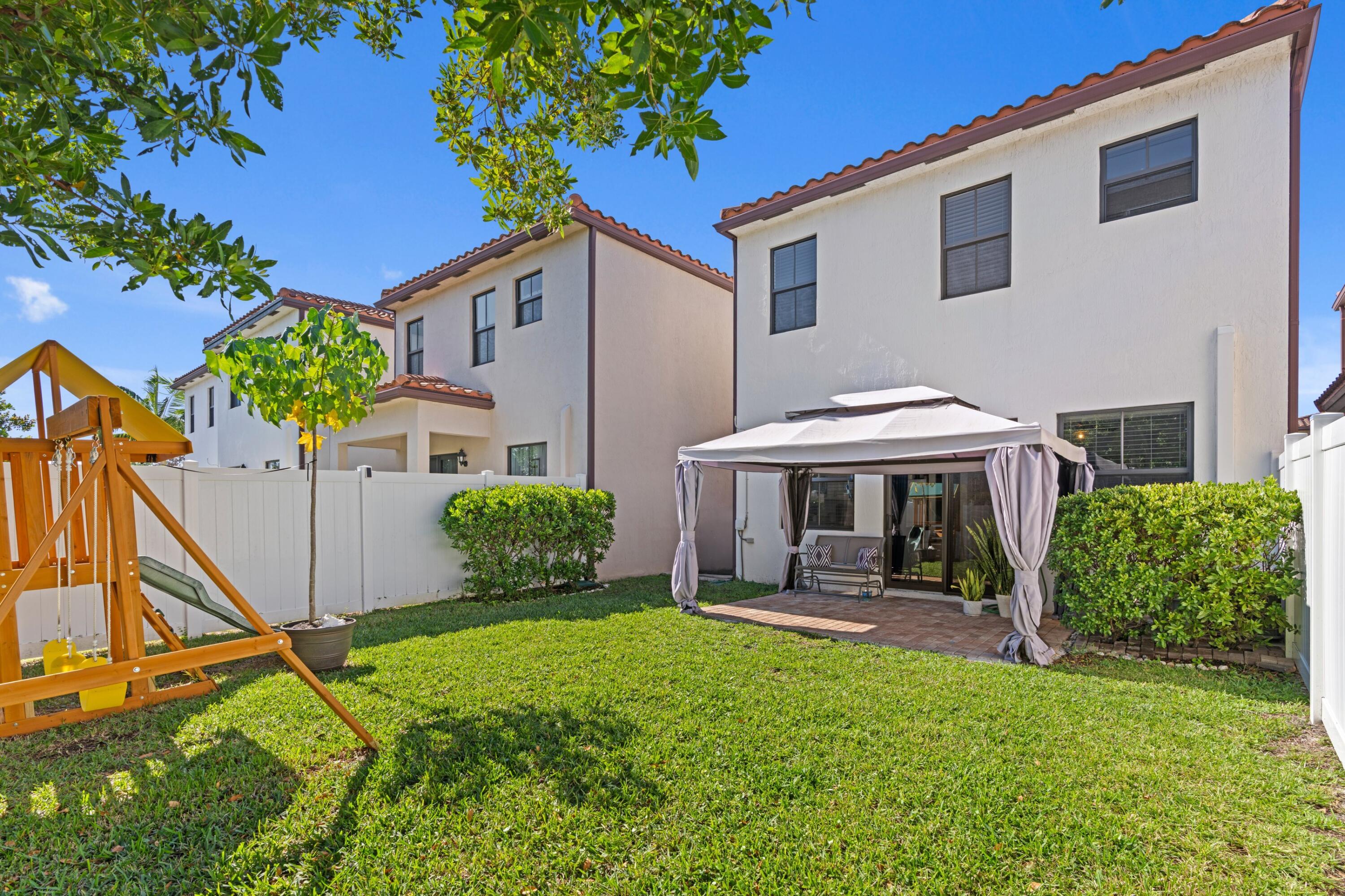 3006 Hop Tree Way