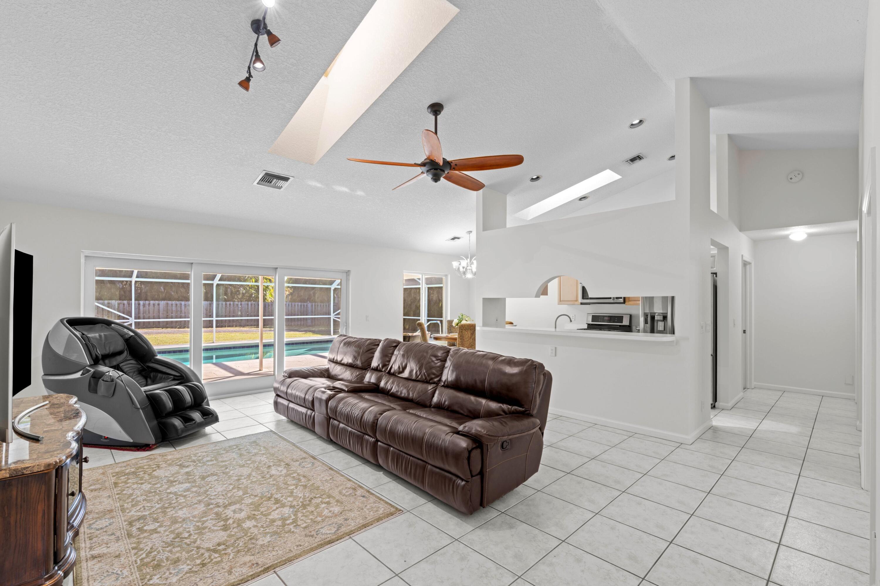 17392 Mellen Lane, Jupiter