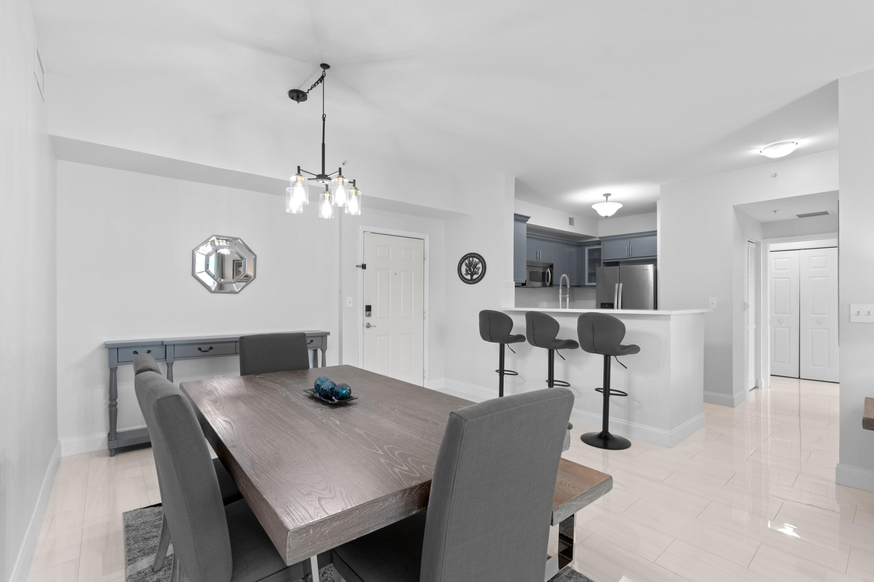 802 W Windward Way 217