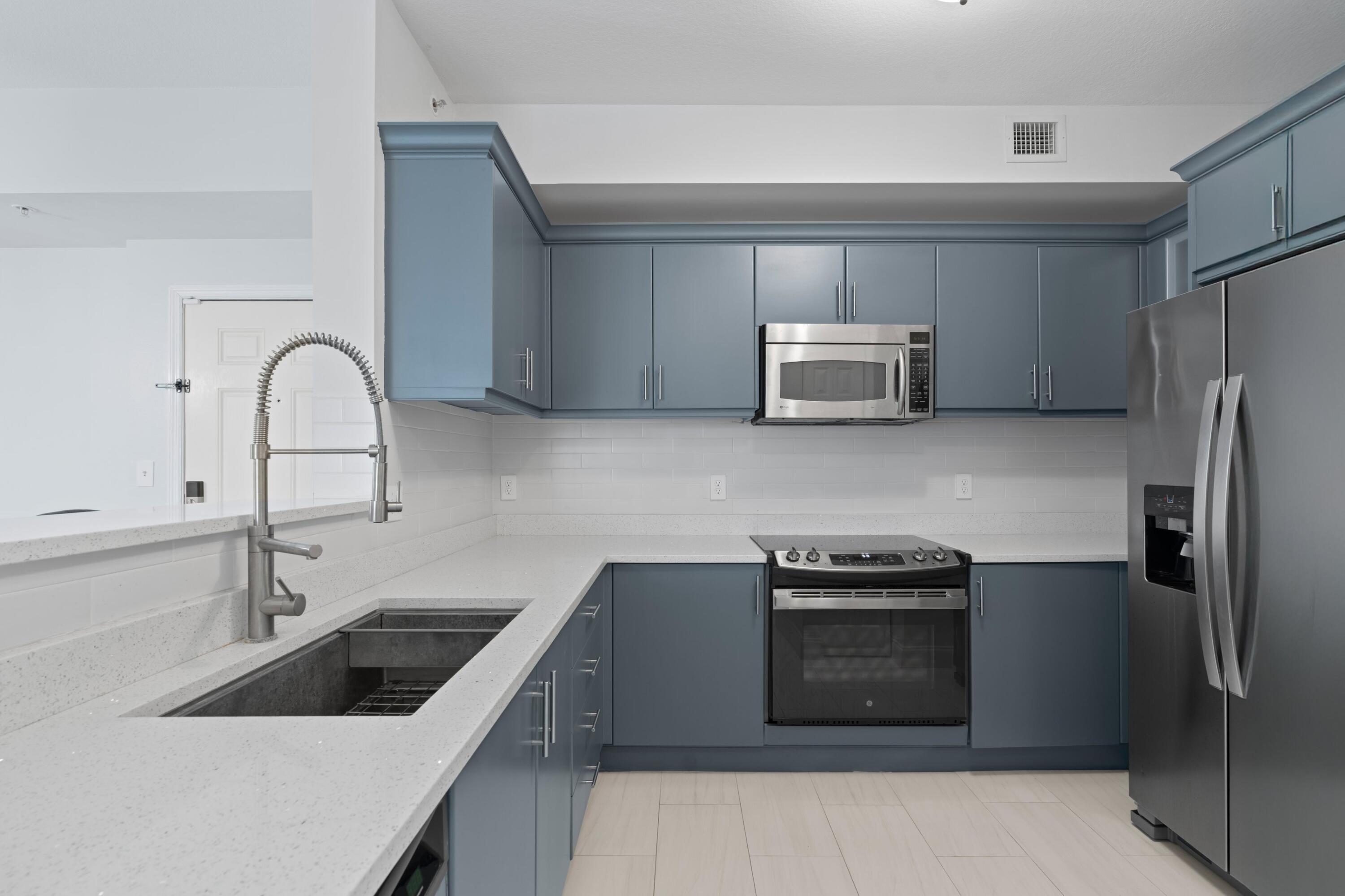 802 W Windward Way 217