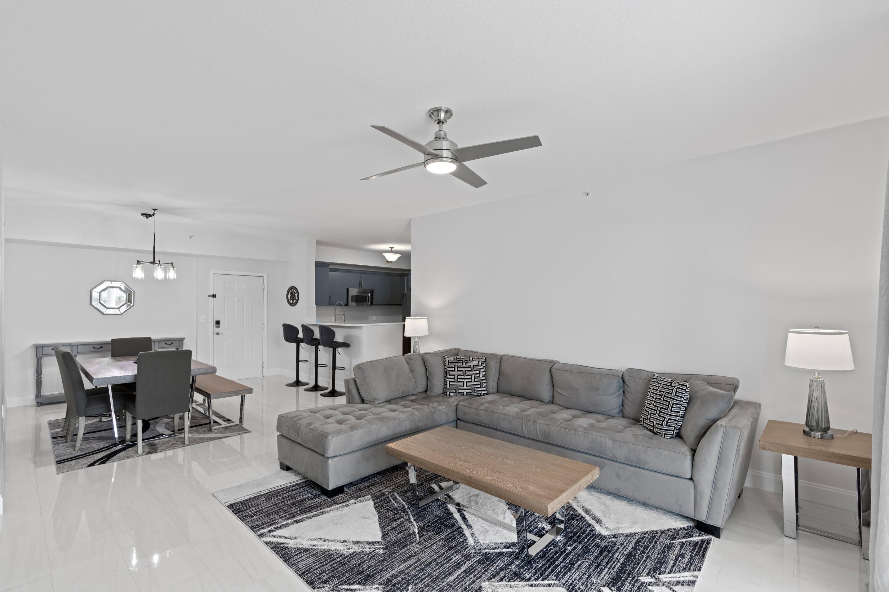 802 W Windward Way 217