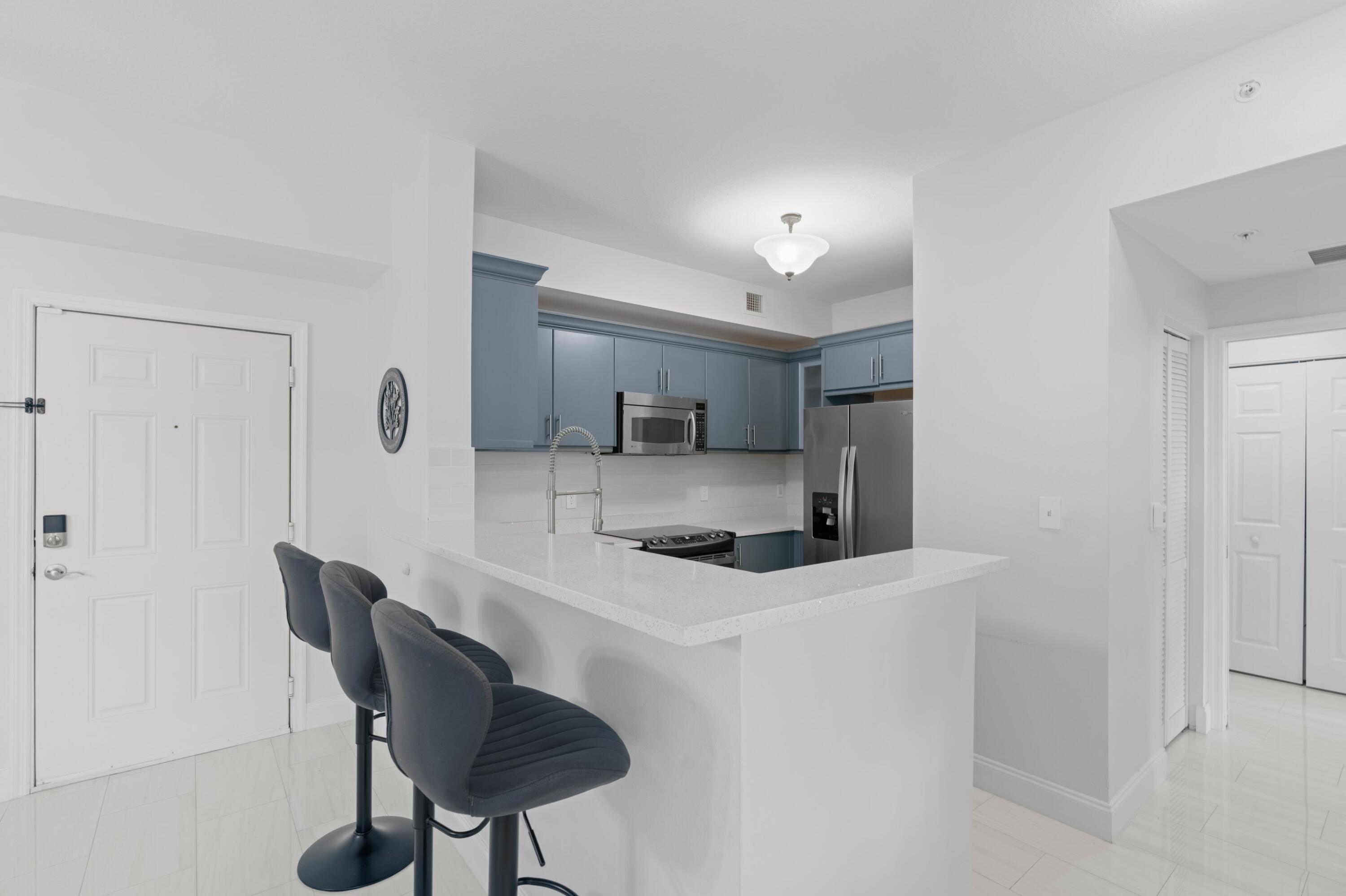 802 W Windward Way 217