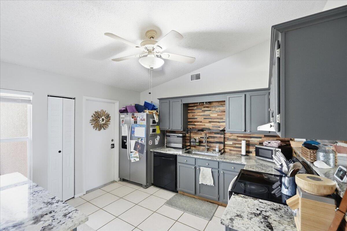 2382 SW Blaine Terrace, Port St. Lucie