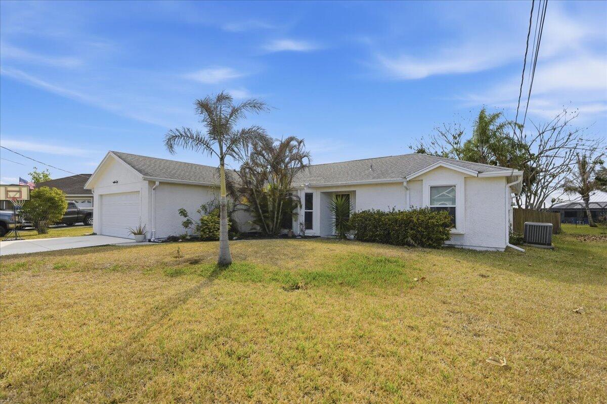 2382 SW Blaine Terrace, Port St. Lucie