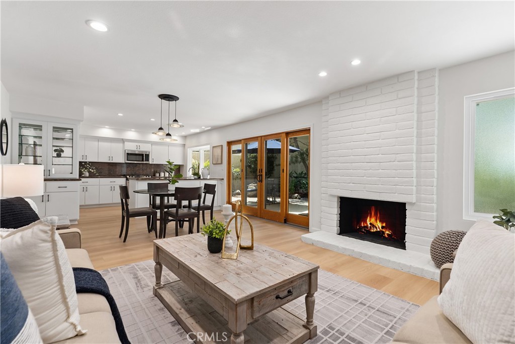 19 Whitewood