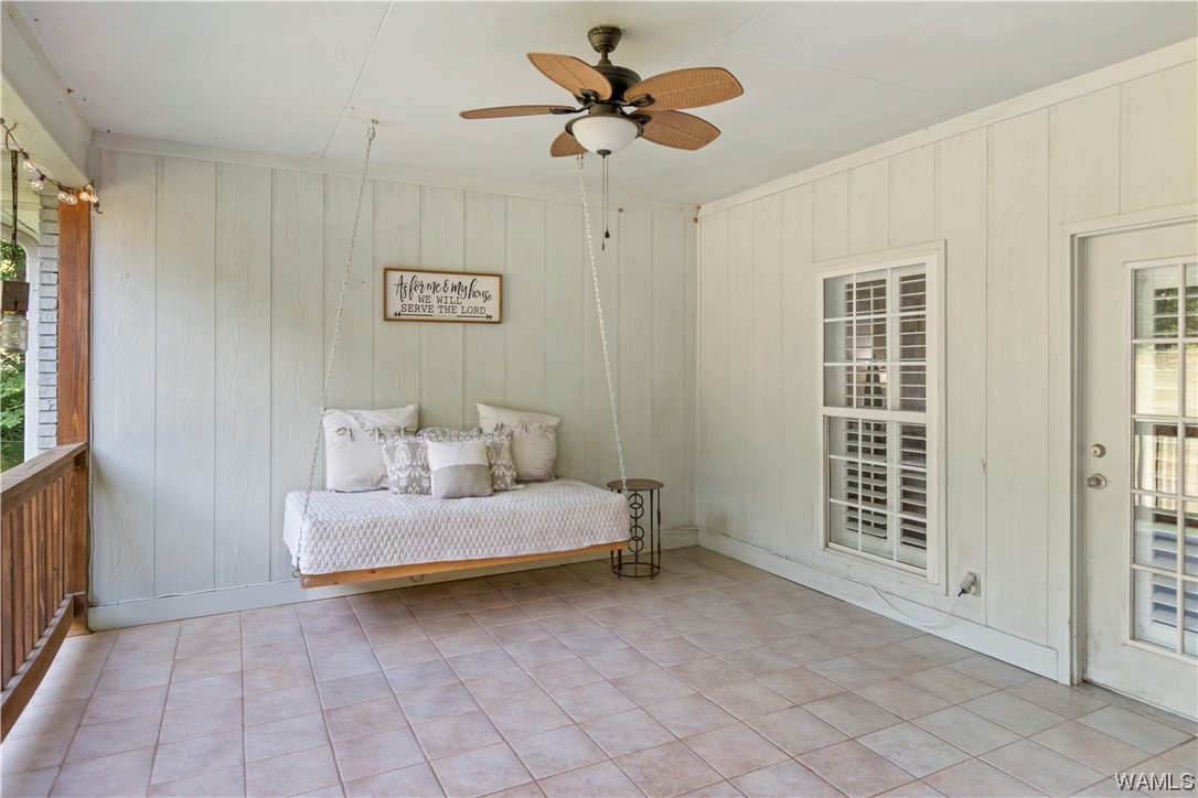 15923 Edwardian Dr