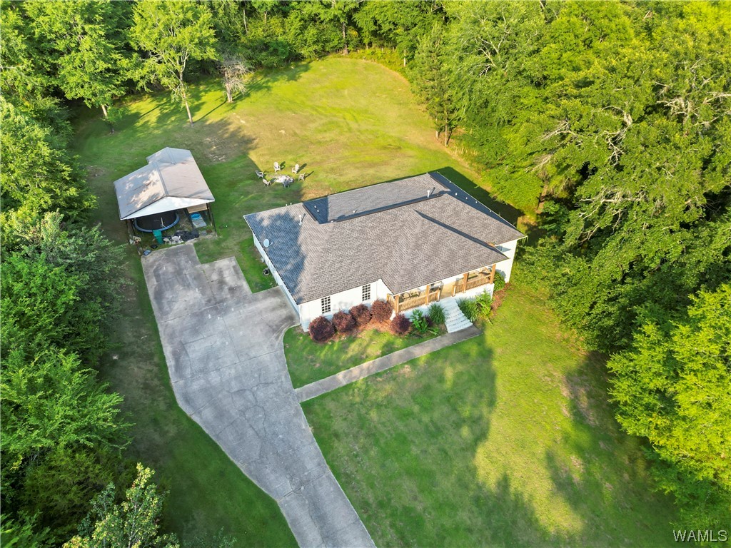 15923 Edwardian Dr