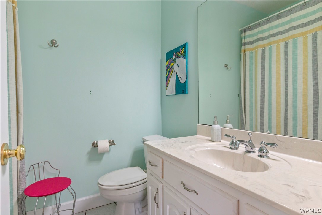 15923 Edwardian Dr