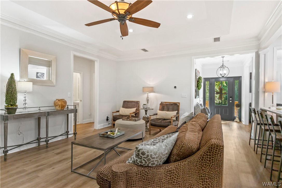 15923 Edwardian Dr