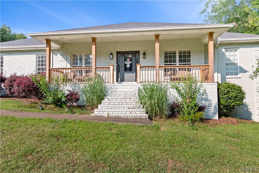 15923 Edwardian Dr