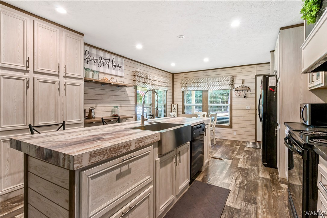 13041 Nora Dr.