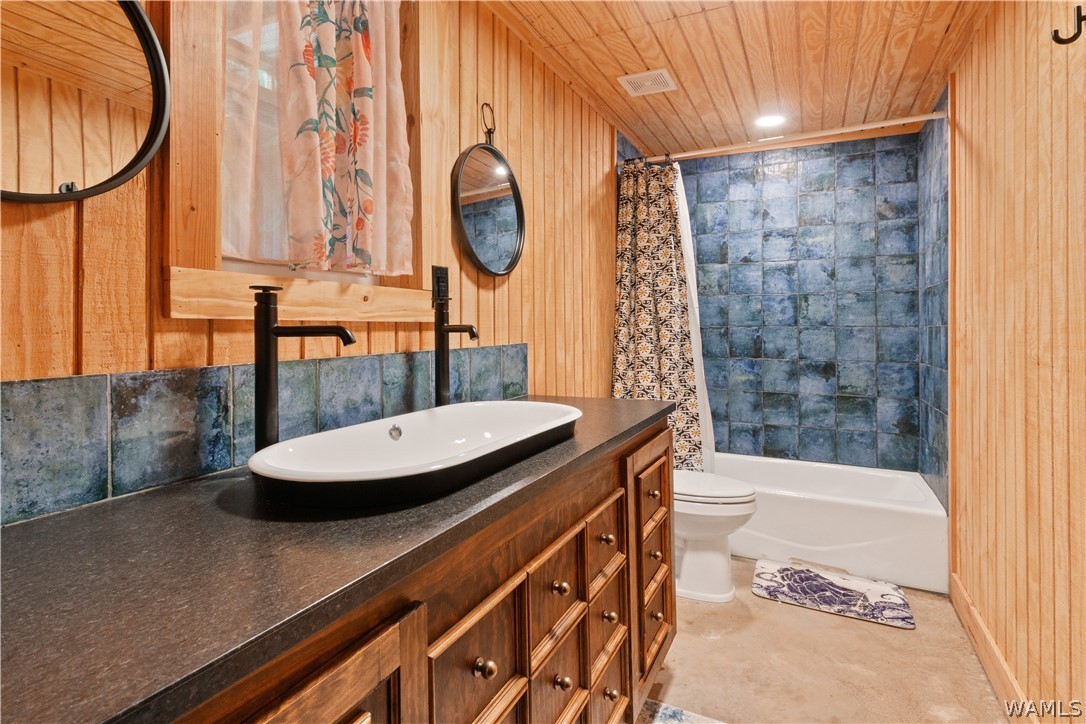 13710 Riverbend Road