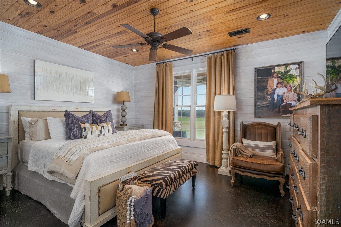 17616 Strickland Spur