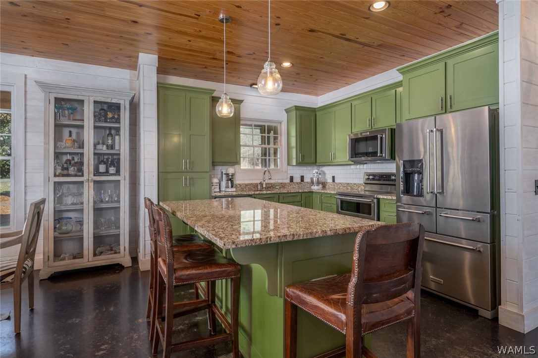 17616 Strickland Spur