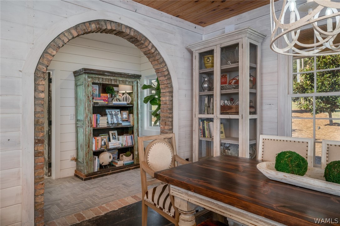 17616 Strickland Spur