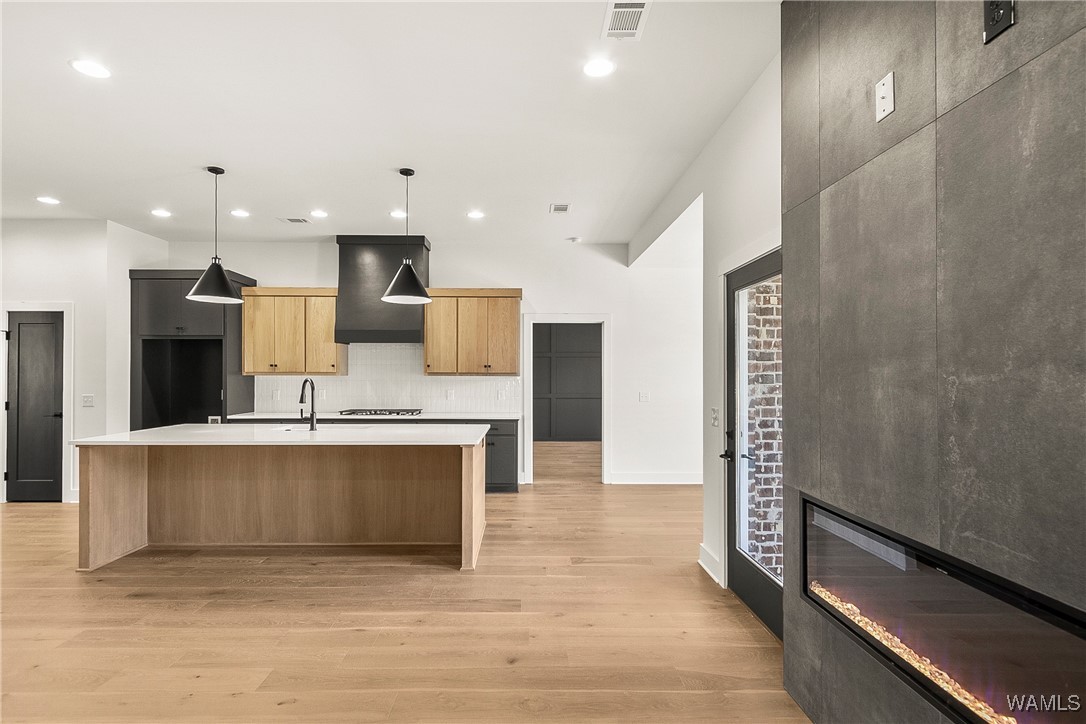 13990 Glen Park Ave