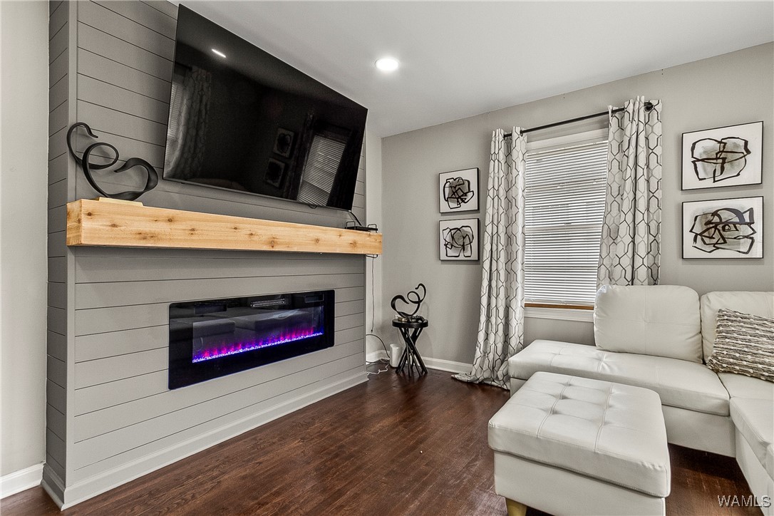 1705 17th Avenue E