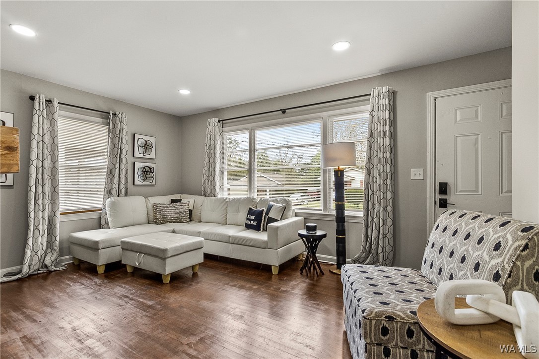 1705 17th Avenue E
