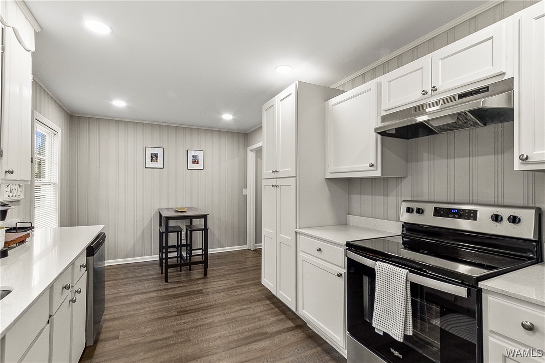 1705 17th Avenue E