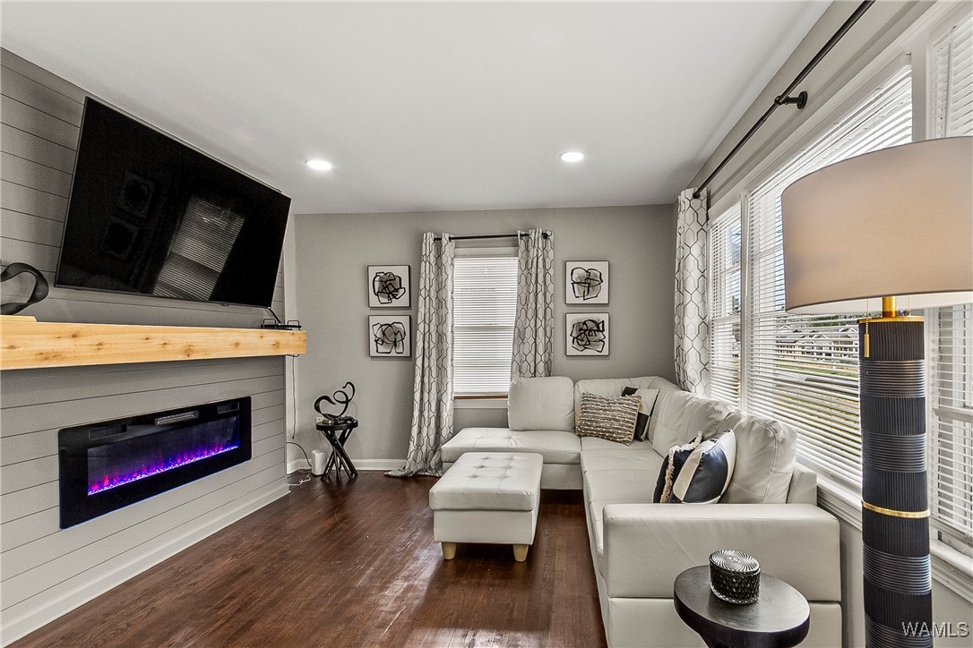 1705 17th Avenue E