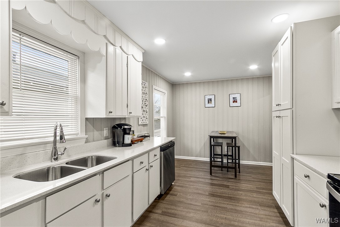1705 17th Avenue E