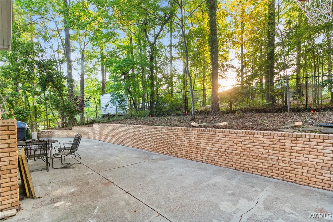 4704 Oneida Ave