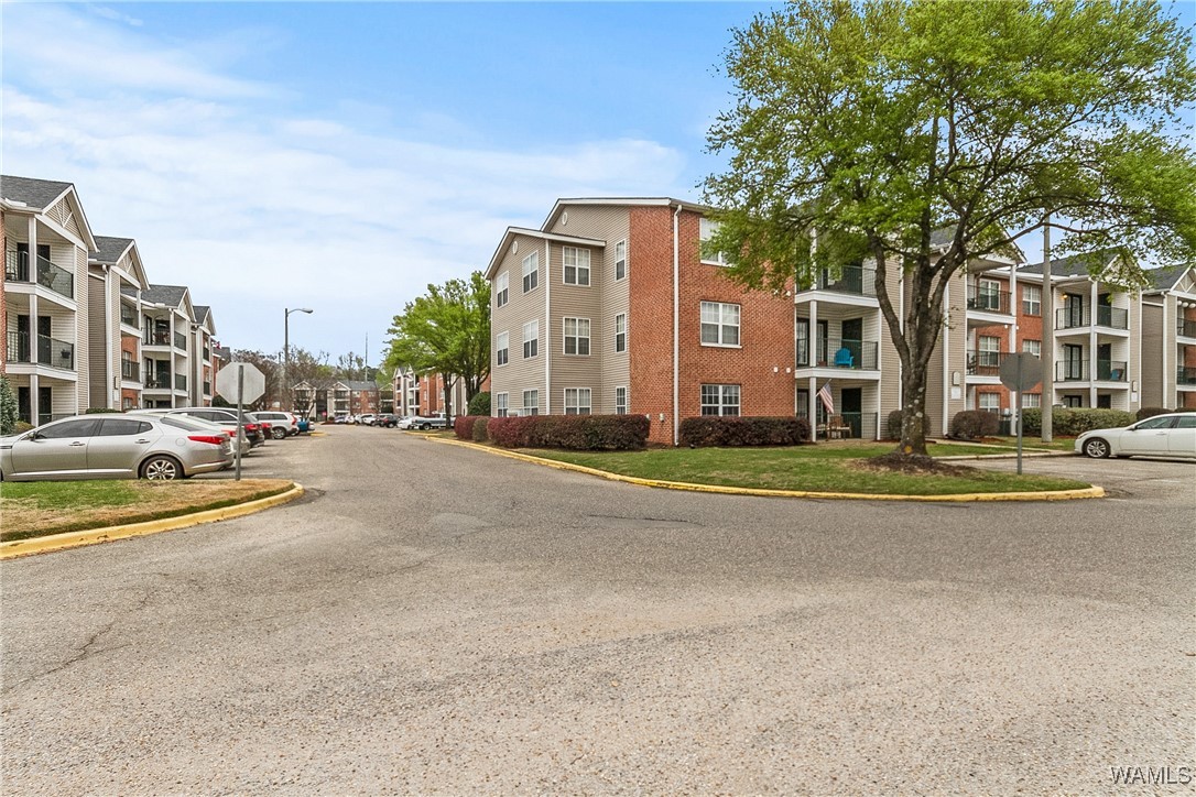 120 15th Street Unit: 218