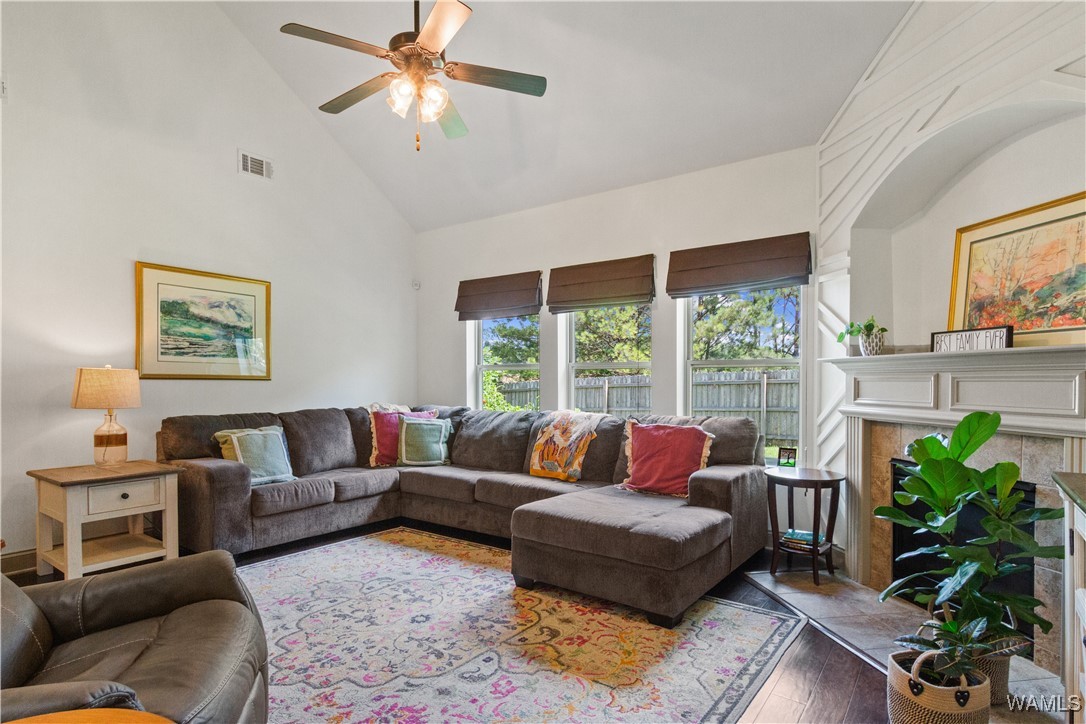 3919 Fernwood Lane
