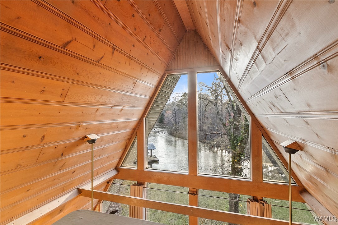 15762 Beacon Point Drive