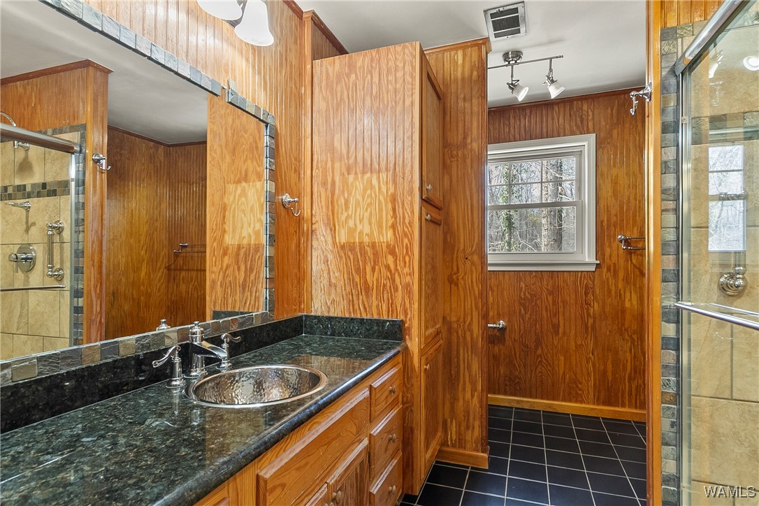 15762 Beacon Point Drive