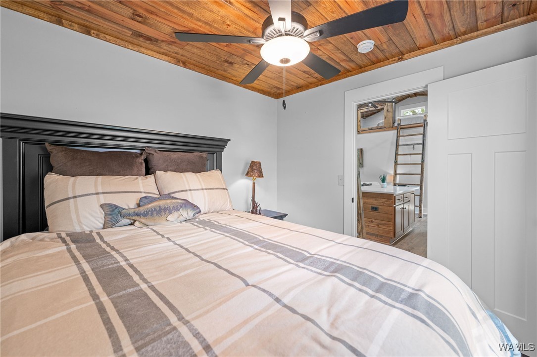 16772 N River Shores Road