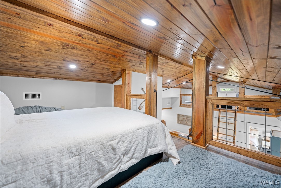 16772 N River Shores Road